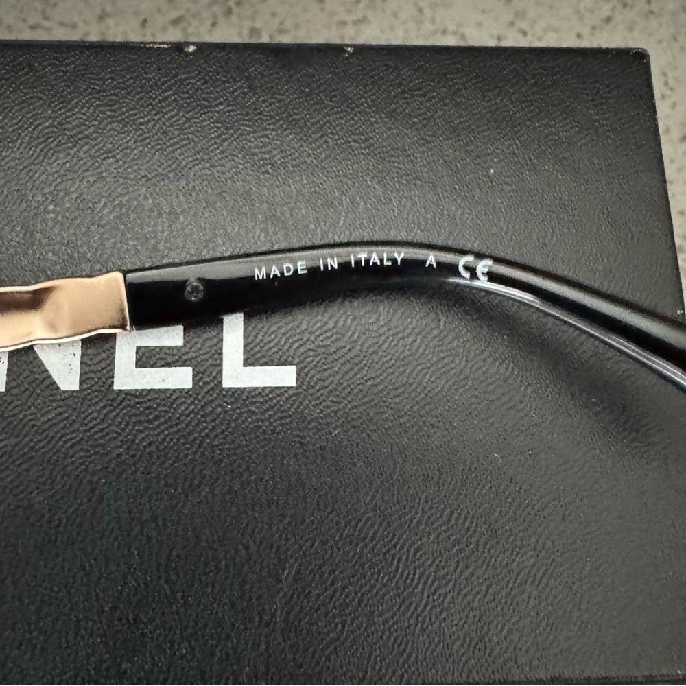 Chanel CC Cat Eye Quilted Sunglasses - Picture 8 of 12